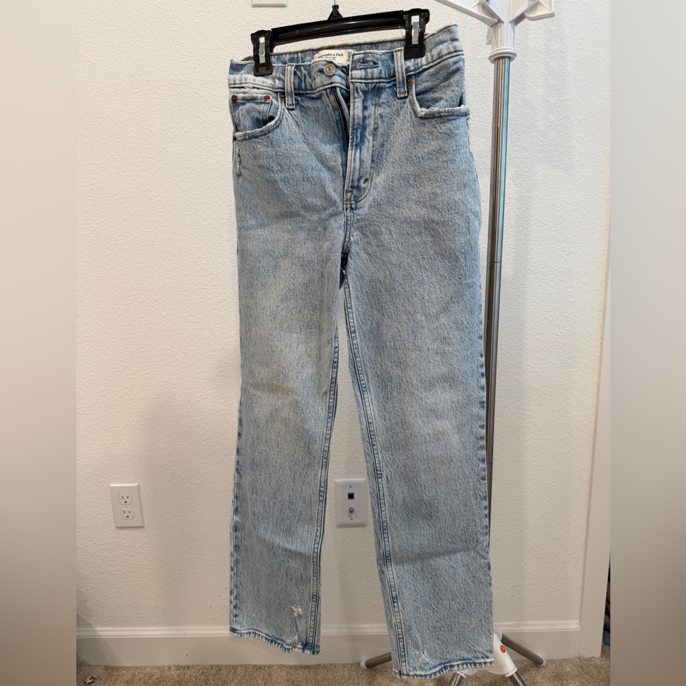 Abercrombie & Fitch - The 90’s Straight Ultra High Rise Denim Jeans - 00/24 S